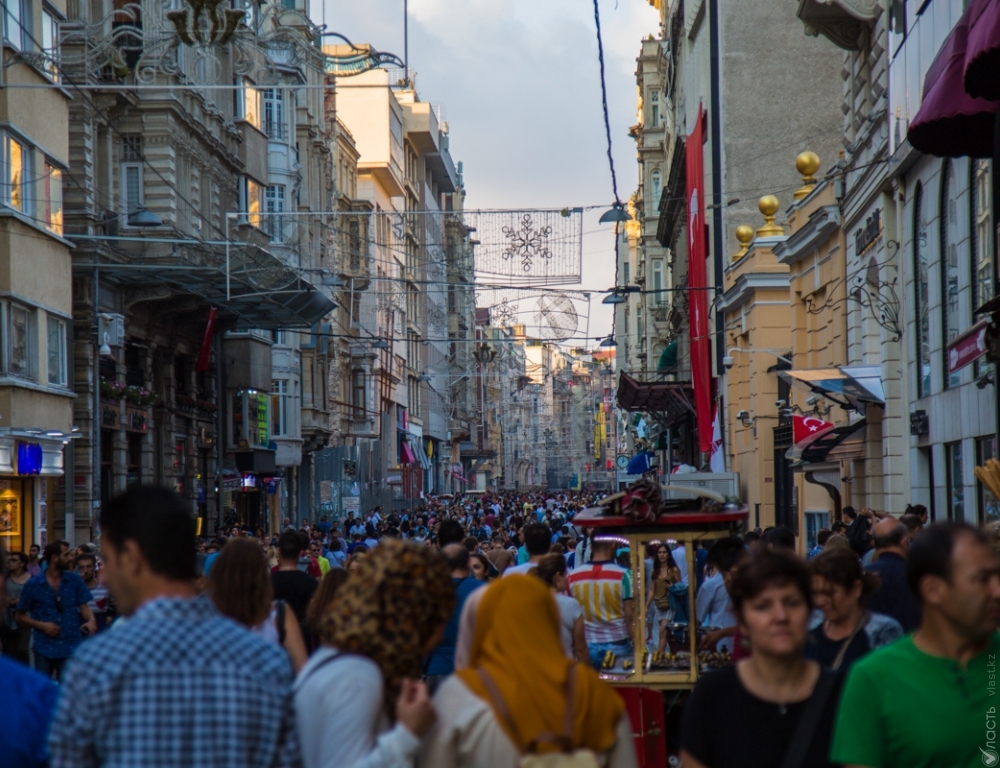 Доходы Турции от туризма снизились на треть во втором квартале 