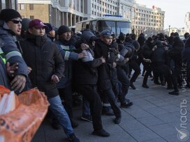 Protesting Oil Workers in Astana Detained, Forced Back to Zhanaozen 