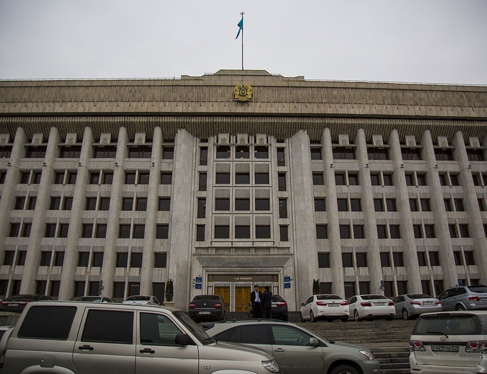​В Алматы реорганизовали четыре управления акимата и перераспределили функции между заместителями акима