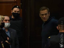 Навального приговорили к 9 годам колонии строгого режима 