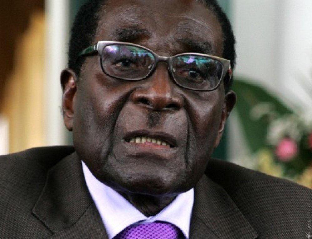​Президент Зимбабве согласился уйти в отставку