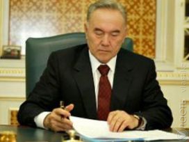 Назарбаев выразил соболезнования семье Ли Куан Ю