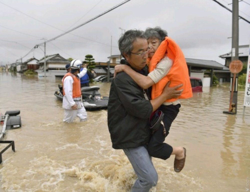 Число пострадавших от ливней в Японии превысило 140 человек