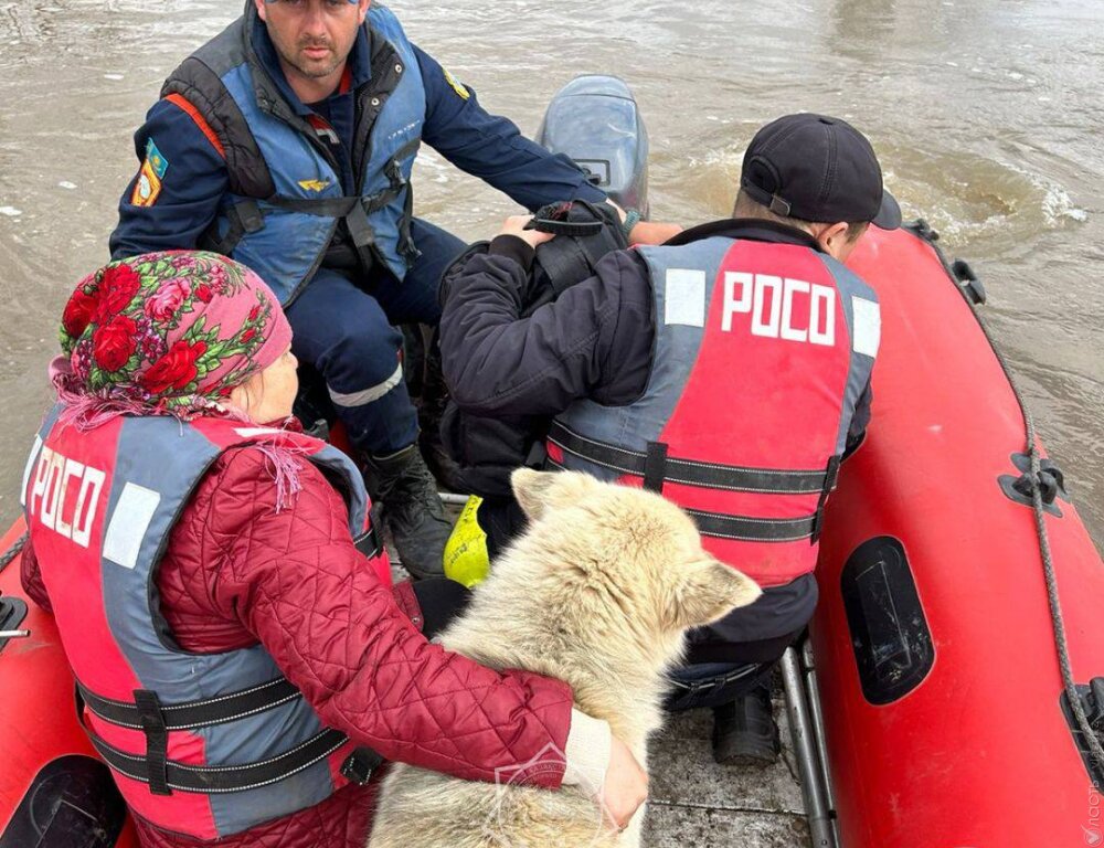 Почти 111,2 тыс. человек спасено во время паводков – МЧС