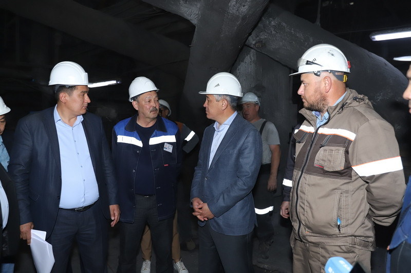 Аким Карагандинской области заявил о затягивании ремонта двух ТЭЦ в Темиртау и Шахтинске 