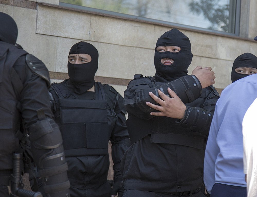 Полиция задержала в Шымкенте продавцов телефонов по подозрению в экстремизме
