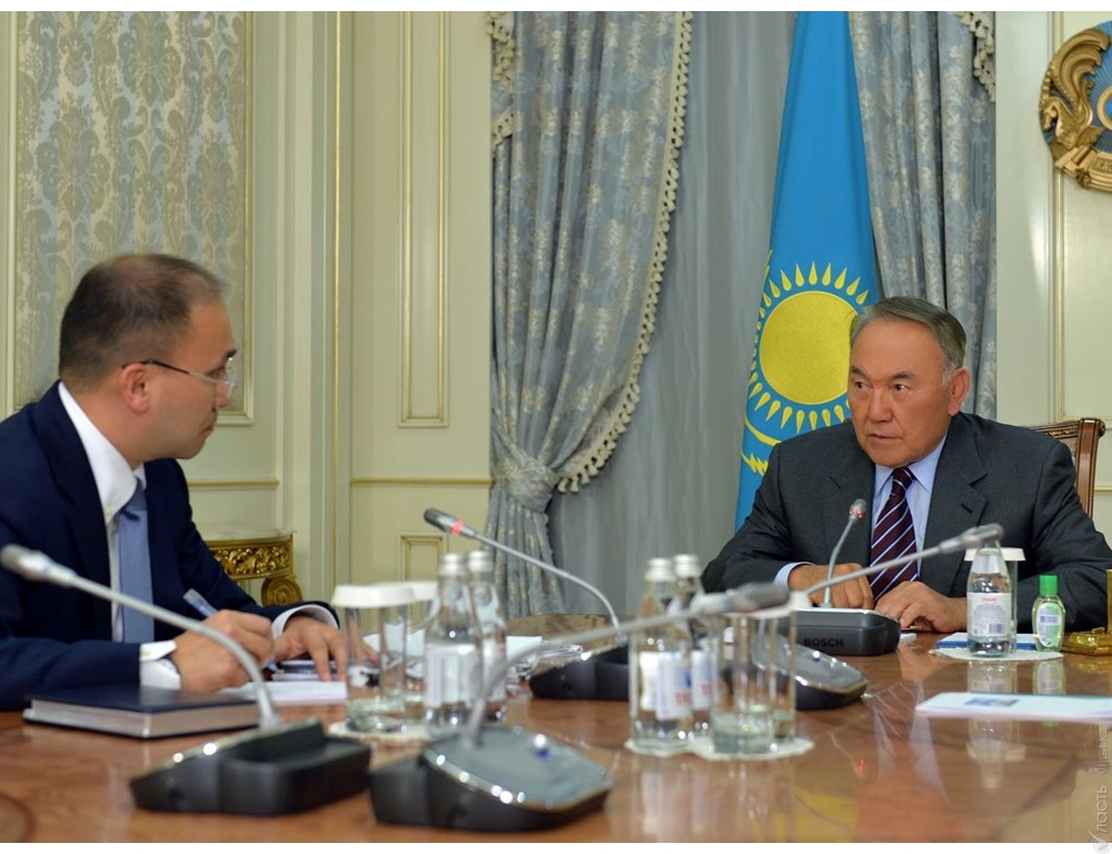 Назарбаев обещает держать под личным контролем госинформполитику 