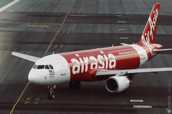 Самолет AirAsia со 155 пассажирами на борту пропал в юго-восточной Азии