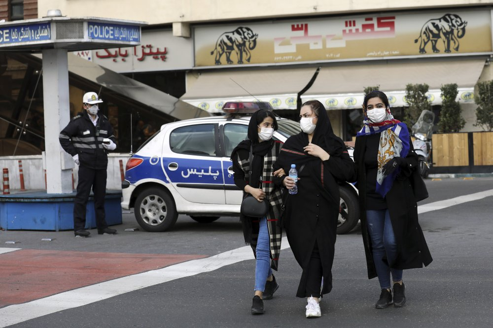 В Иране заявили, что ожидают второй и третьей волн коронавируса в стране