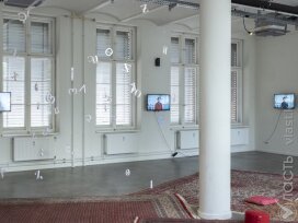 (Пост)колония тілдері туралы