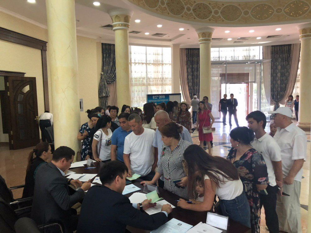 Голосование за рубежом на выборах президента Казахстана проходит спокойно – МИД