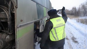 26 человек пострадали в результате опрокидывания автобуса в пригороде Астаны