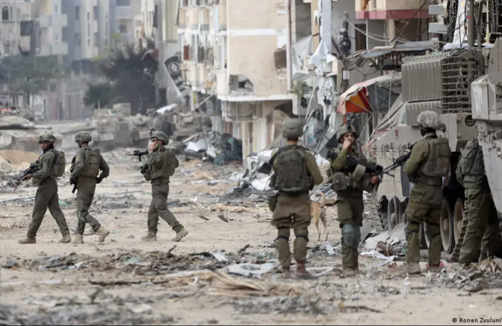 После окончания перемирия боевые действия продлятся еще минимум два месяца, заявил министр обороны Израиля