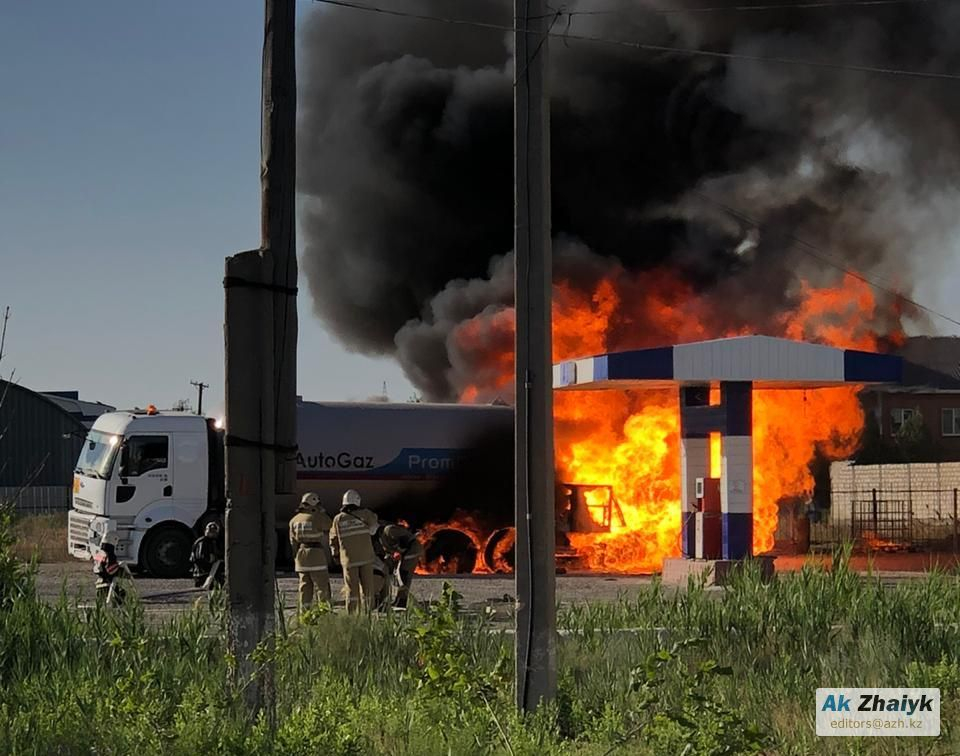В Атырау произошел взрыв на газозаправочной станции