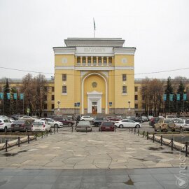 Реконструкцию сквера Уалиханова в Алматы возобновят только весной 