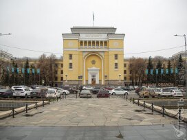 Реконструкцию сквера Уалиханова в Алматы возобновят только весной 