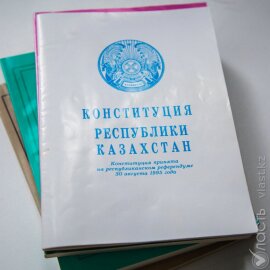 Конституционный суд не стал проверять жалобу на необходимость бывшим госслужащим сдавать декларации о доходах 