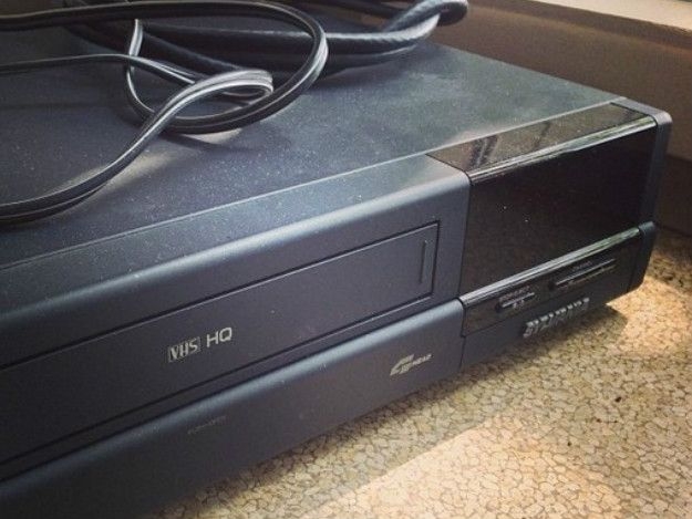 Последний производитель видеомагнитофонов формата VHS прекратит их выпуск