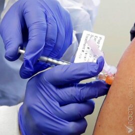 Туркестанская область вышла на второе место по числу получивших первую дозу вакцины 
