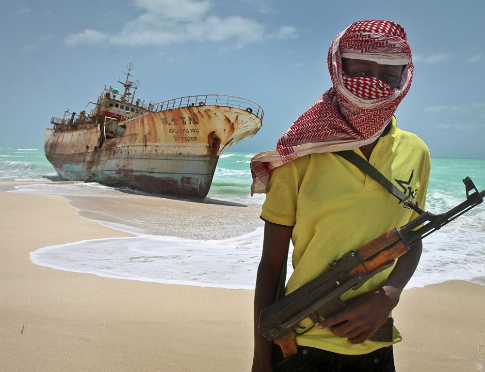 Пираты похитили 6 человек в Гвинейском заливе