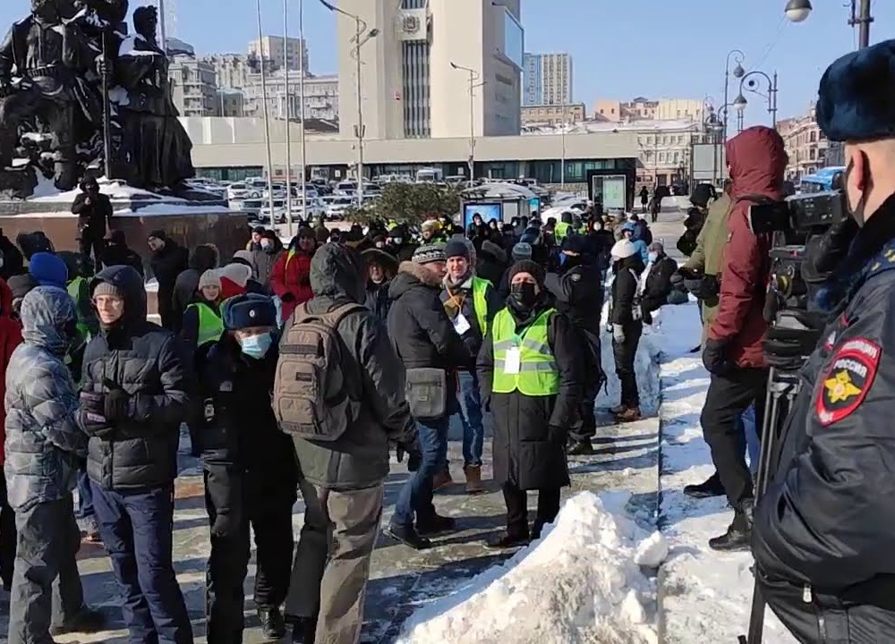 ​В России вновь проходят митинги в поддержку политика Алексея Навального