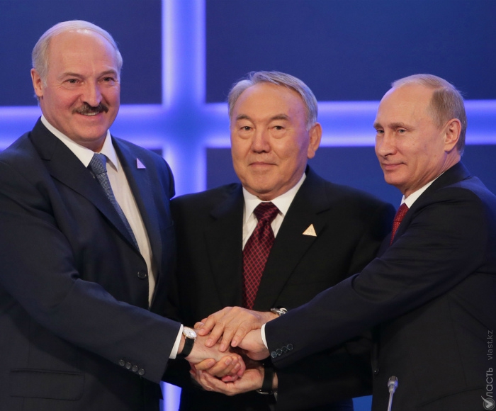 Главы Казахстана, России и Белоруссии обсудят украинский кризис на встрече в Астане