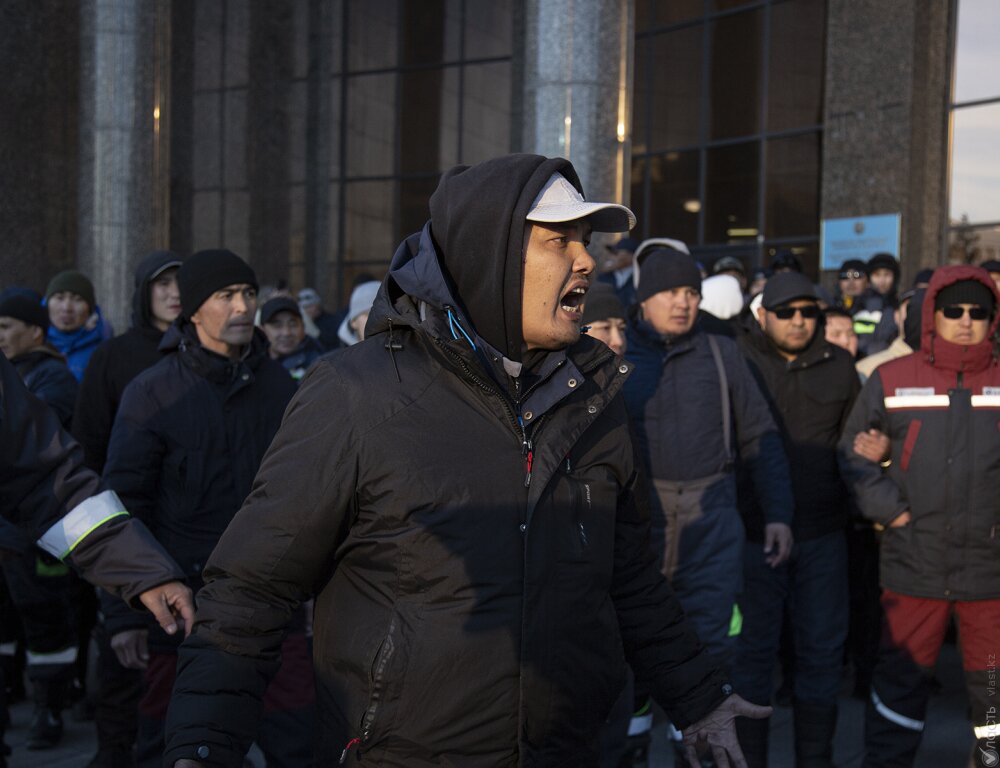 Пятерых протестовавших в Астане жанаозенцев привлекли к административной ответственности 