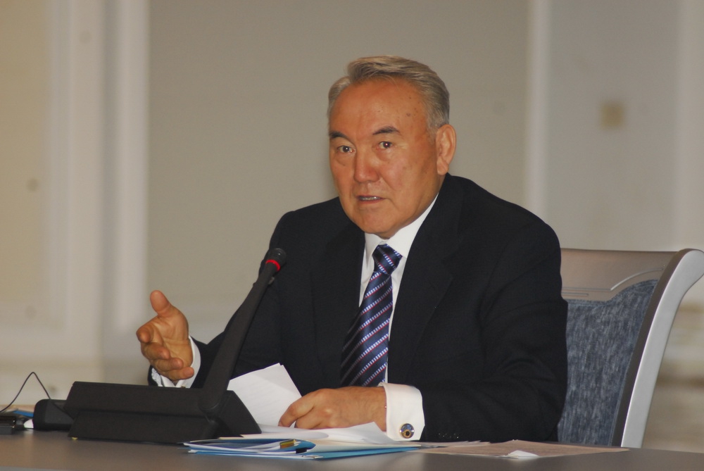 Назарбаев встретился с акимами западных регионов