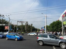 В Алматы из ТРЦ «Москва» эвакуировали людей из-за сообщения о минировании