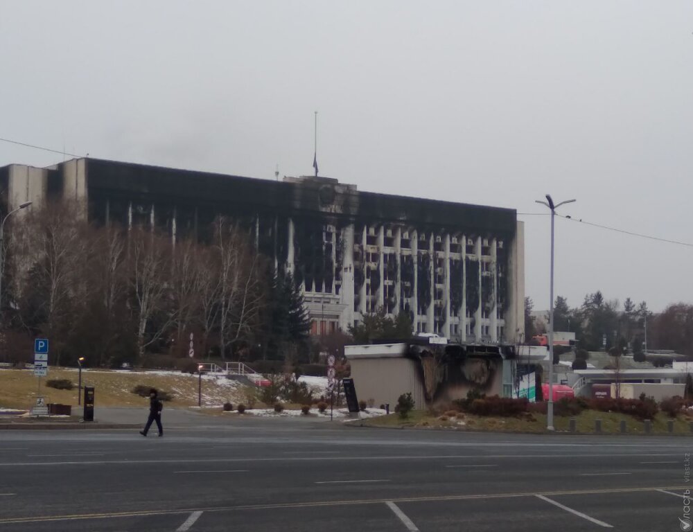 Восстановление акимата Алматы начнется после его расчистки