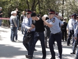 Полиция не дала провести несанкционированный митинг в Алматы