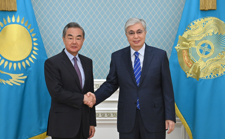 Си Цзиньпин посетит Казахстан с госвизитом осенью