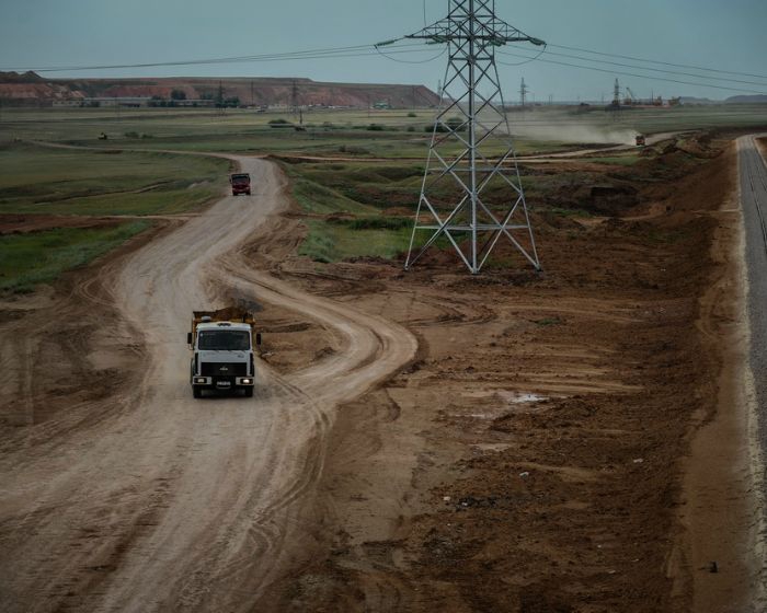 В трех областях Казахстана отремонтировано более 100 км дорог