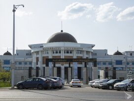 Назарбаева лишили статуса главы высшего совета школ, университетов и фонда его имени