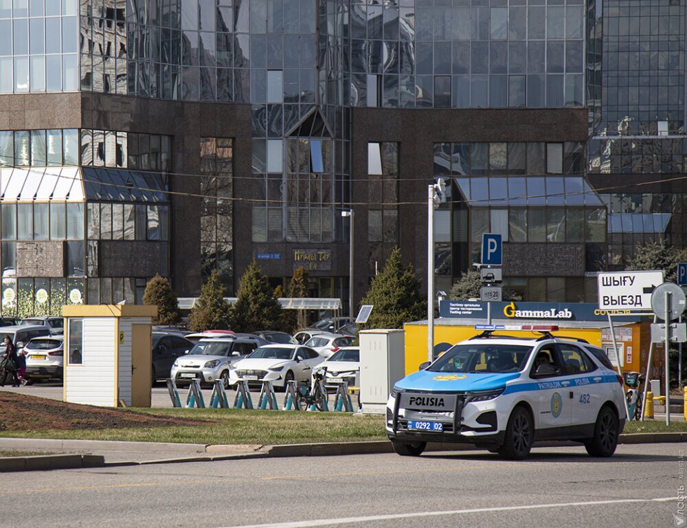 Поправки, ужесточающие наказание за неповиновение сотрудникам правоохранительных органов, подписал Токаев
