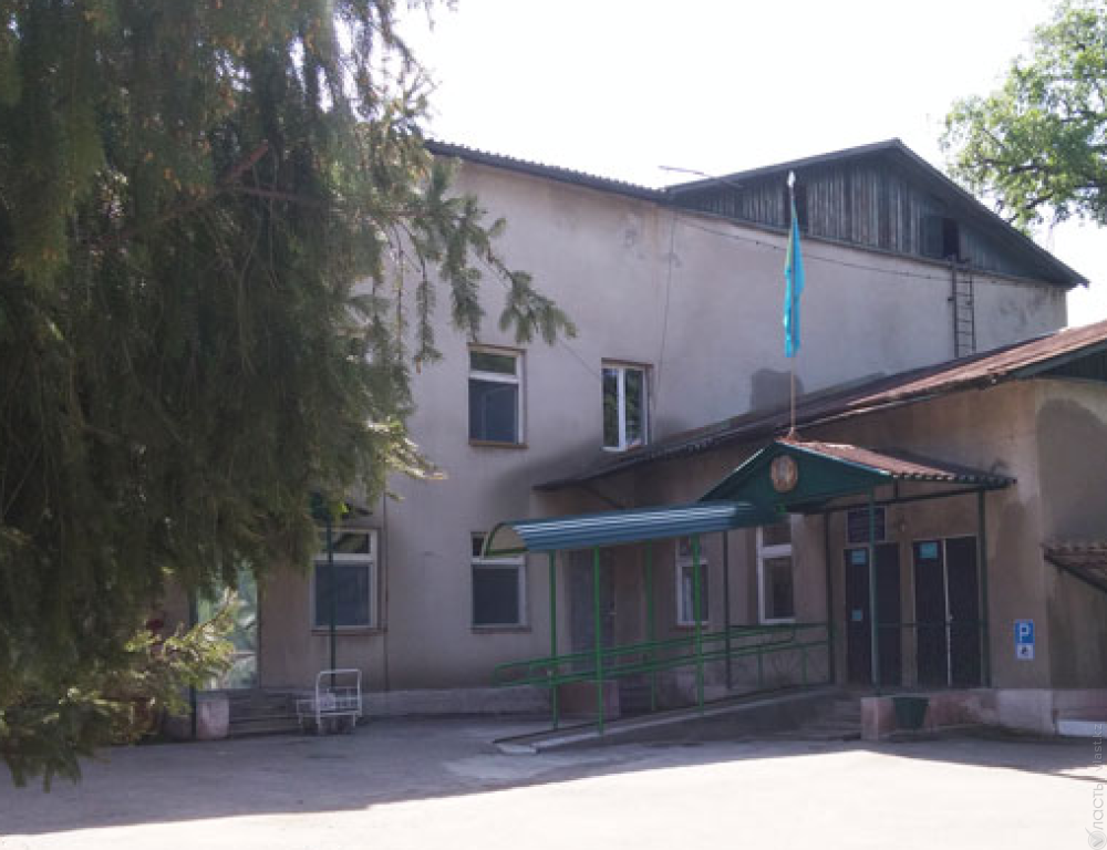 Районные власти не нашли средств на ремонт инфекционной больницы в Каскелене