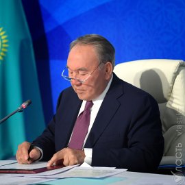 Назарбаев отстранил от должности посла Казахстана в Узбекистане