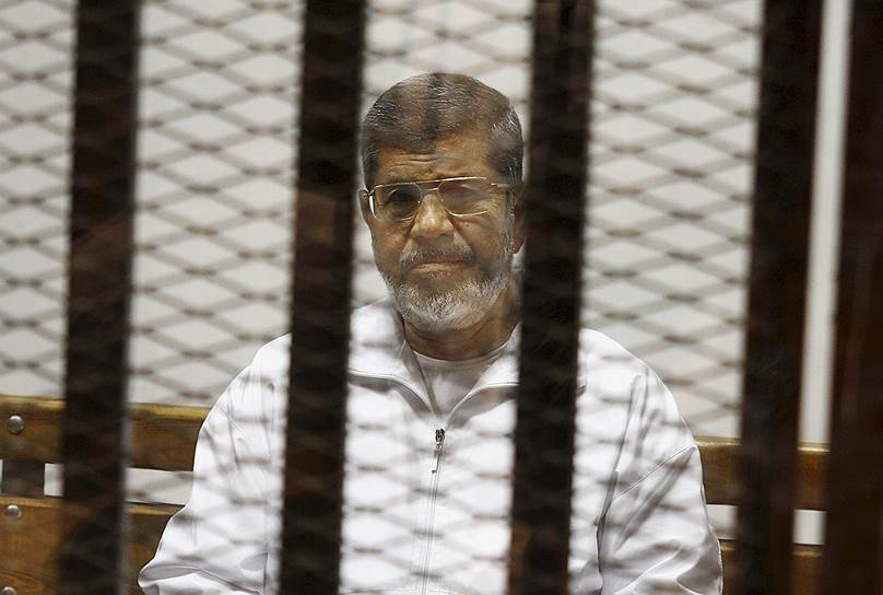 Экс-президент Египта Мухаммед Мурси умер в зале суда
