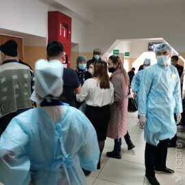 Вакцину от коронавируса в Алматы получили еще 6,6 тыс. человек