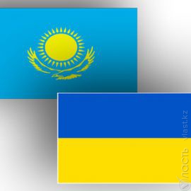  Премьер-Министр Казахстана   Ахметов провел встречу с главой правительства Украины Азаровым 