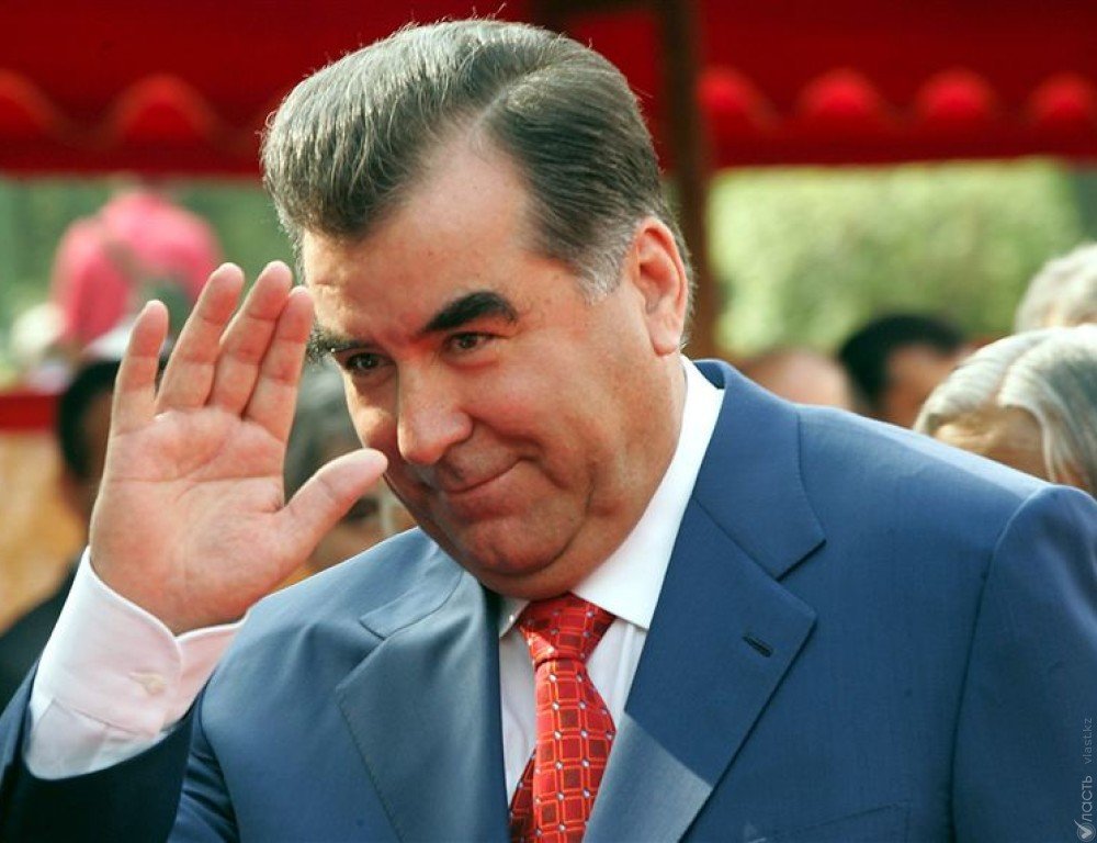 Лидер Таджикистана поблагодарил Назарбаева за поддержку в тяжелое для страны время  