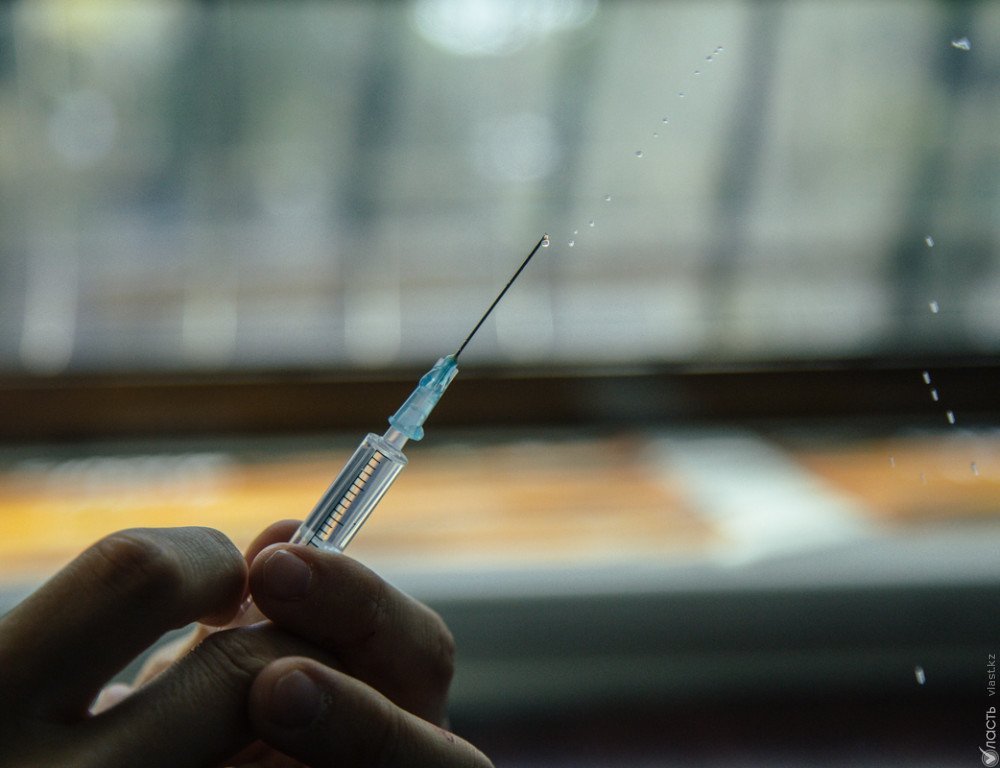 Казахстан на предстоящий эпидсезон закупил 1,5 млн доз вакцин