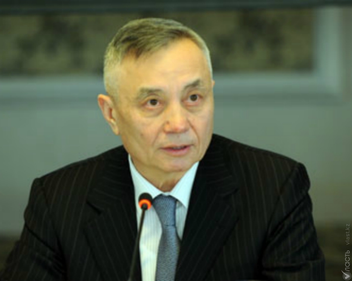 Председатель федерации профсоюзов Абельгази Кусаинов баллотируется в президенты