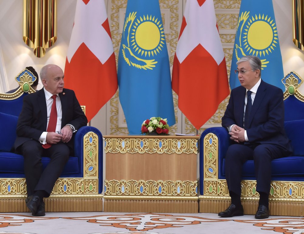 Швейцария рассматривает Казахстан как очень важного партнера, заявил Маурер
