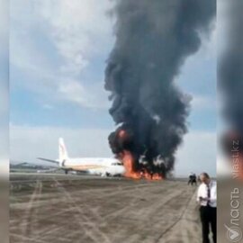 В Китае загорелся самолет с пассажирами