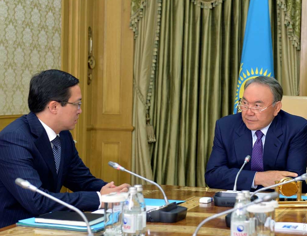 Акишев рассказал президенту о причинах ослабления тенге