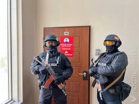 Orda.kz сообщила о задержаниях сотрудников и недопуске юристов во время обысков