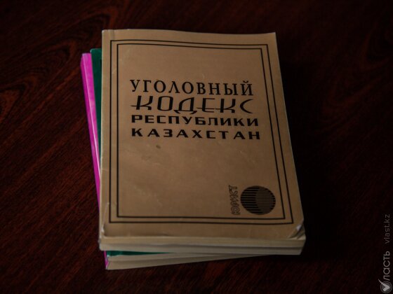 В Семее задержали подозреваемых в вымогательстве, действовавших под видом общественного фонда