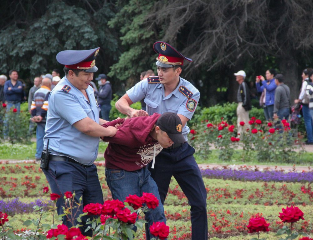 В МВД прокомментировали задержание британского журналиста в Алматы