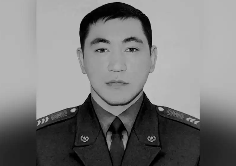 Погибший в горах Алматы пожарный посмертно награжден орденом «Айбын» ІІІ степени 